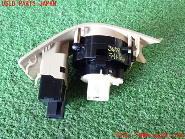 2UPJ-9234786285]エクスプローラー(1FMEU74)ライトスイッチ 中古_2