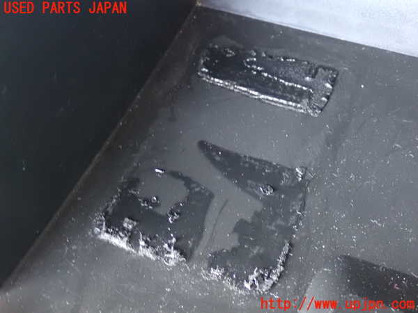 2UPJ-9234787516]エクスプローラー(1FMEU74)グローブボックス1 中古_3