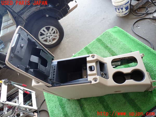 2UPJ-9234787540]エクスプローラー(1FMEU74)センターコンソール 中古_2