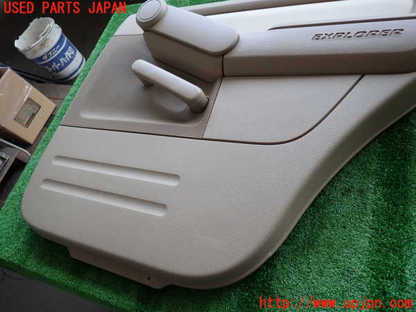 2UPJ-9234781294]エクスプローラー(1FMEU74)右後ドア内張り 中古_2