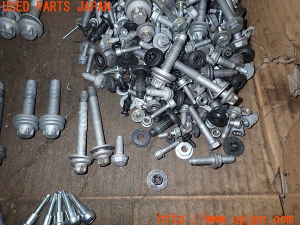 3UPJ=9234790720]ジープ レネゲード(BV13PM)ネジ・ナット・ステー類 セット ジャンク_5