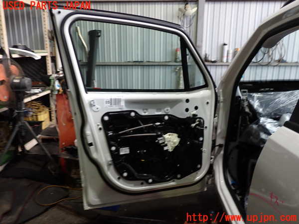 2UPJ-9234791260]ジープ・レネゲード(BV13PM)左前ドア 中古 SAINT-GOBAIN SEKURIT M34 43R-000929_4