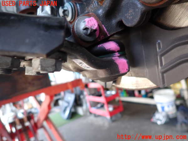 2UPJ-9234794295]ジープ・レネゲード(BV13PM)左フロントナックルハブ 中古_2