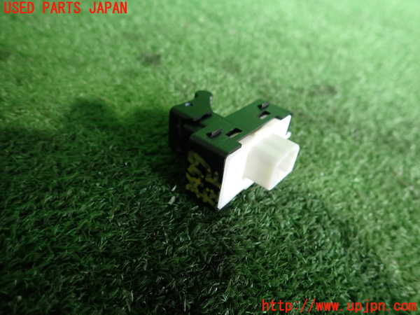 2UPJ-9234796245]ジープ・レネゲード(BV13PM)左前パワーウィンドウスイッチ 中古_2