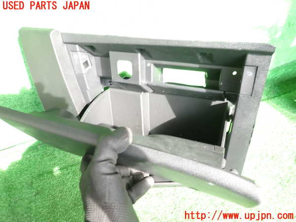 2UPJ-9234797516]ジープ・レネゲード(BV13PM)グローブボックス1 中古_4