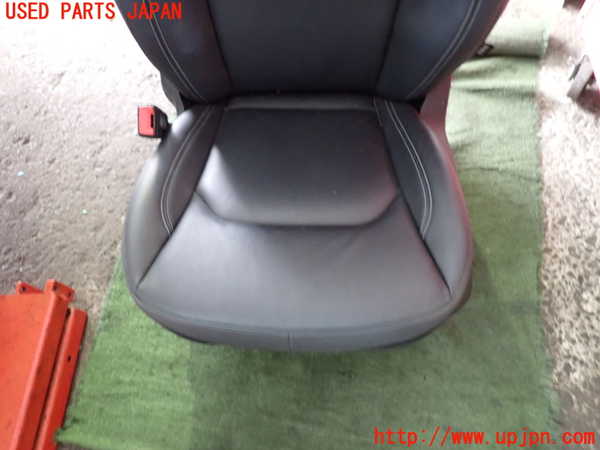 2UPJ-9234797065]ジープ・レネゲード(BV13PM)助手席シート 中古_3