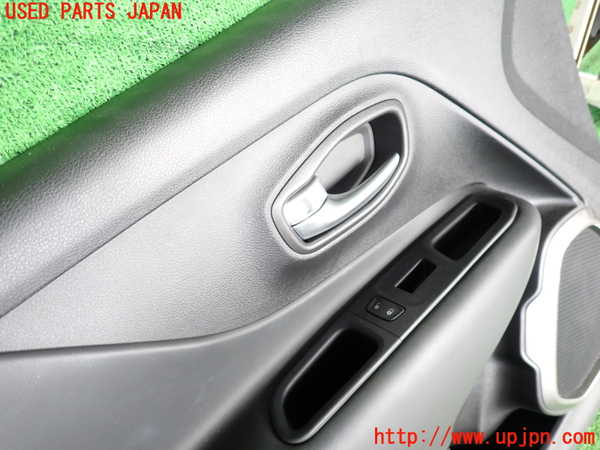 2UPJ-9234791264]ジープ・レネゲード(BV13PM)左前ドア内張り 中古_2