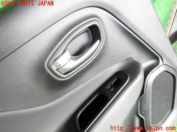 2UPJ-9234791324]ジープ・レネゲード(BV13PM)左後ドア内張り 中古_2