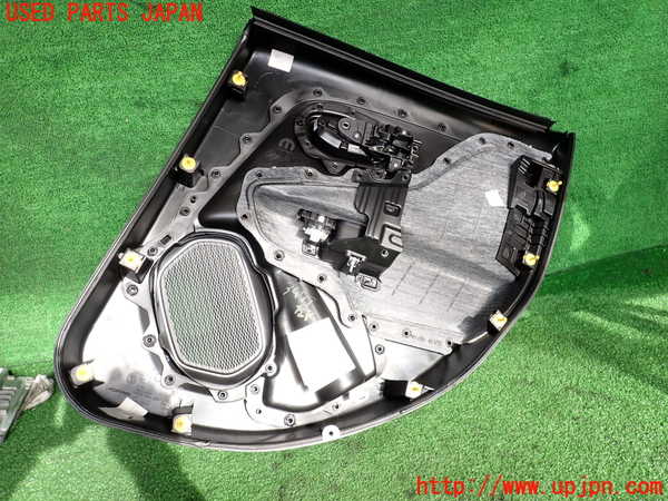 2UPJ-9234791324]ジープ・レネゲード(BV13PM)左後ドア内張り 中古_3