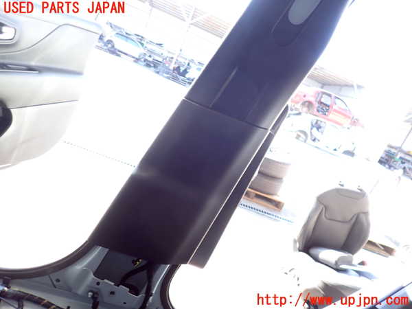 2UPJ-9234797665]ジープ・レネゲード(BV13PM)右センターピラートリム 中古_3