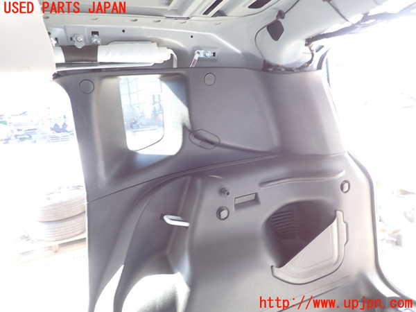 2UPJ-9234797675]ジープ・レネゲード(BV13PM)右リアピラートリム 中古_2