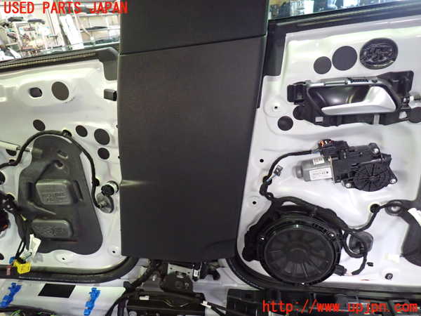 1UPJ-9234807665]プジョー・508SW(R85G06)右センターピラートリム 中古_3