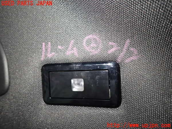 1UPJ-9234806412]プジョー・508SW(R85G06)ルームランプ2 中古_2