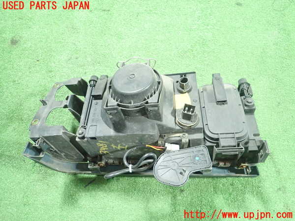 1UPJ-9234811132]ボルボ・940(9B230)左ヘッドライト ハロゲン ジャンク_3