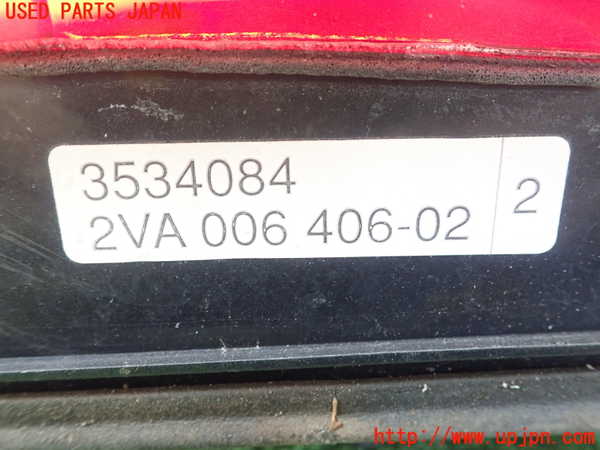 1UPJ-9234811530]ボルボ・940(9B230)右テールランプ 中古_3