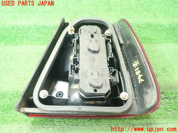 1UPJ-9234811536]ボルボ・940(9B230)左テールランプ 中古_2