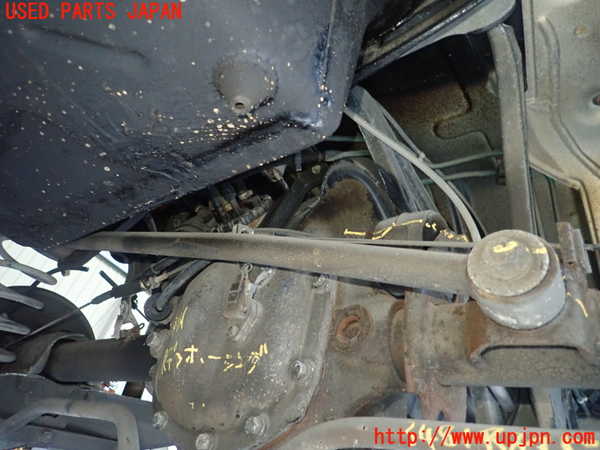 1UPJ-9234814400]ボルボ・940(9B230)リアデフホーシング 中古_2