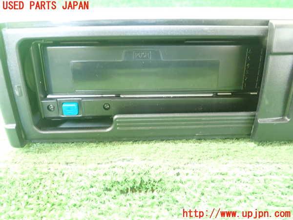 1UPJ-9234816505]ボルボ・940(9B230)CDチェンジャー 中古_2