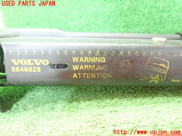 1UPJ-9234817805]ボルボ・940(9B230)車載工具 中古_2