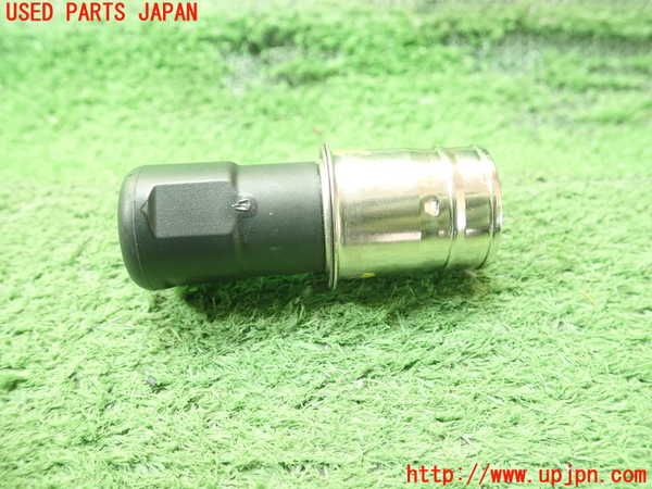 1UPJ-9234817815]ボルボ・940(9B230)シガライター 中古_3