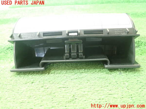 1UPJ-9234817821]ボルボ・940(9B230)灰皿1 中古_2