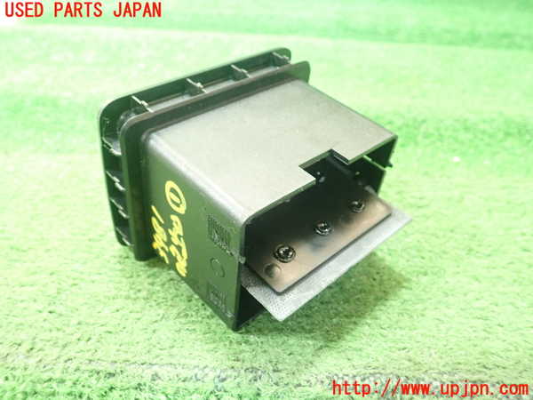 1UPJ-9234817526]ボルボ・940(9B230)エアコン吹き出し口1 中古_3