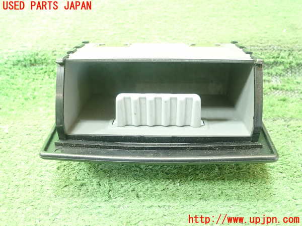 1UPJ-9234817822]ボルボ・940(9B230)灰皿2 中古_2