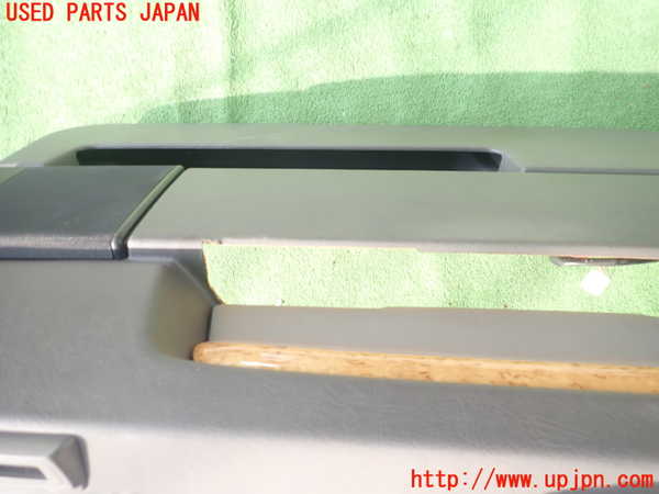 1UPJ-9234811264]ボルボ・940(9B230)左前ドア内張り 中古_2
