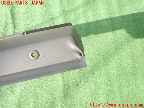 1UPJ-9234811294]ボルボ・940(9B230)右後ドア内張り 中古_3