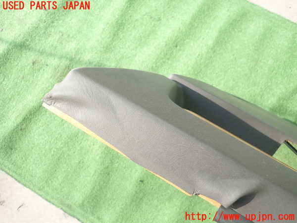 1UPJ-9234811294]ボルボ・940(9B230)右後ドア内張り 中古_4