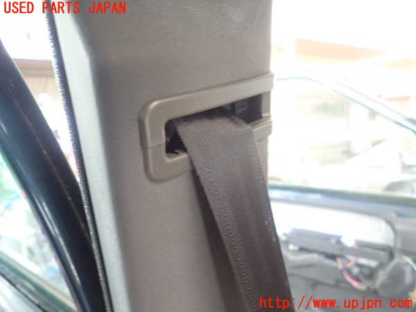 1UPJ-9234817670]ボルボ・940(9B230)左センターピラートリム 中古_2