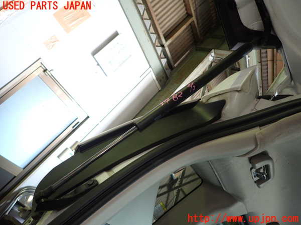 1UPJ-9234821584]フリード(FREED) ハイブリッド(GB7)リアゲートダンパー 中古_2