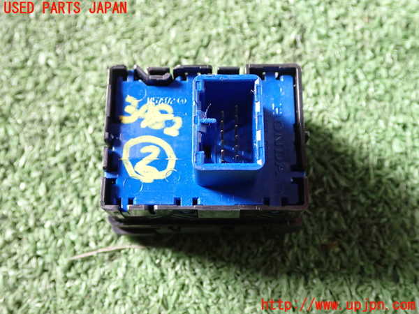 1UPJ-9234826307]フリード(FREED) ハイブリッド(GB7)スイッチ2 (スライドドア開閉) 中古_2