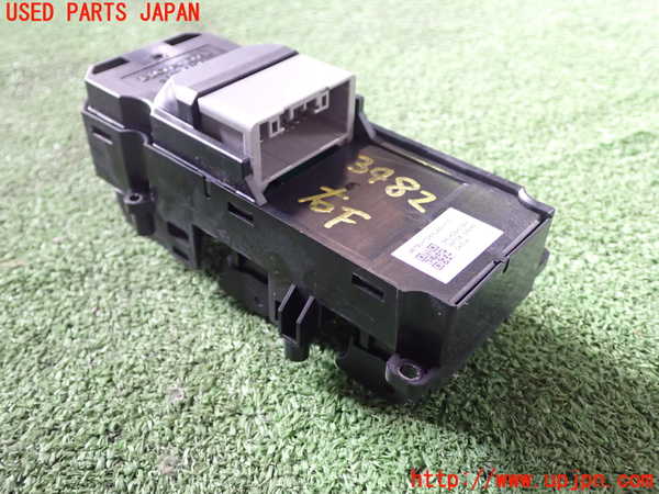 1UPJ-9234826240]フリード(FREED) ハイブリッド(GB7)右前パワーウィンドウスイッチ 中古_2