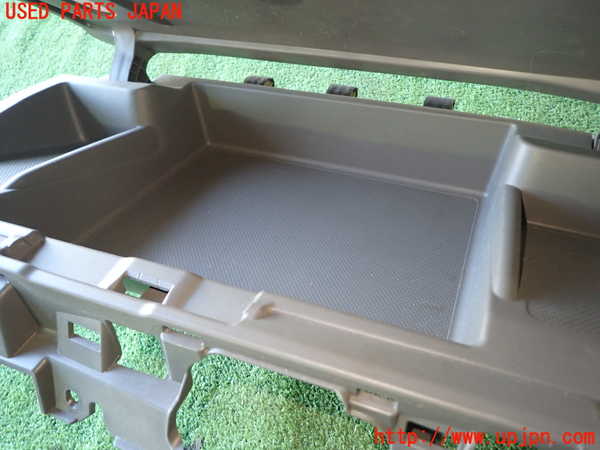 1UPJ-9234827841]フリード(FREED) ハイブリッド(GB7)小物入れ1 中古_2