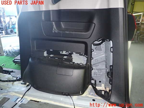 1UPJ-9234827675]フリード(FREED) ハイブリッド(GB7)右リアピラートリム 中古_2