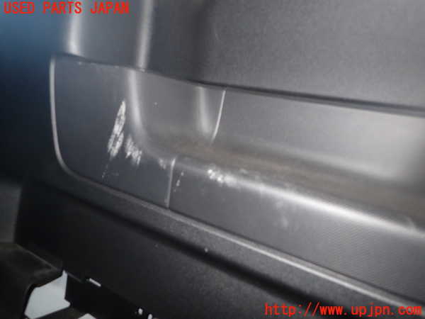 1UPJ-9234827675]フリード(FREED) ハイブリッド(GB7)右リアピラートリム 中古_4