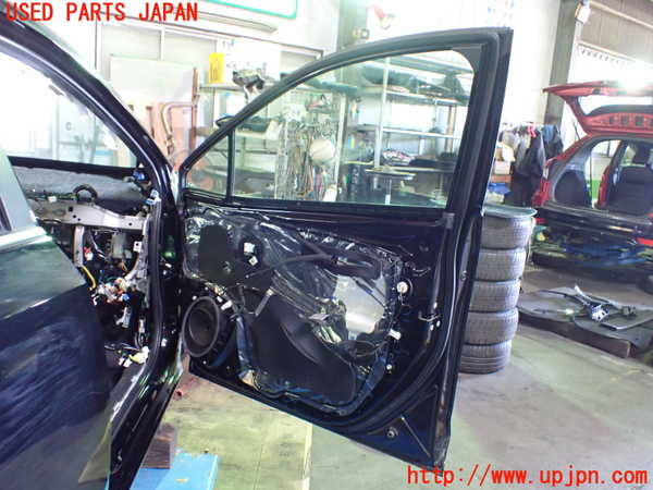 1UPJ-9234831230]インプレッサ(GU7)右前ドア 中古_5