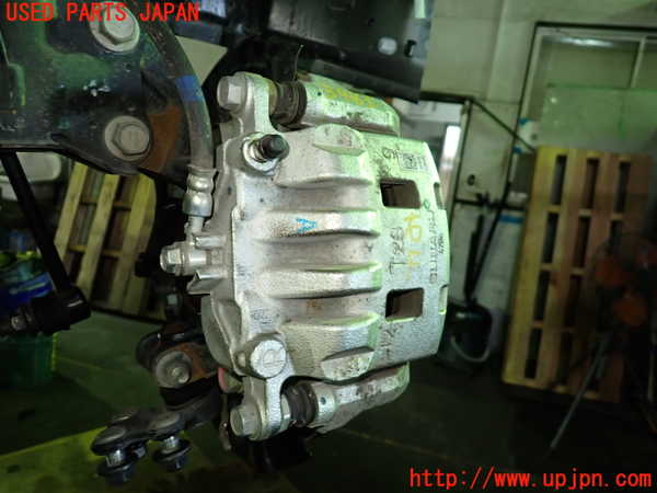 1UPJ-9234834080]インプレッサ(GU7)右フロントキャリパー 中古_2