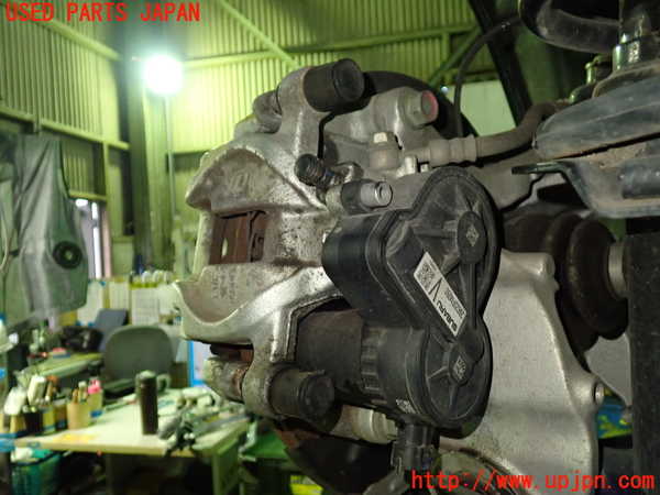 1UPJ-9234834095]インプレッサ(GU7)左リアキャリパー 中古_2