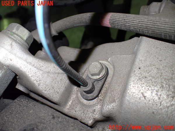 1UPJ-9234834300]インプレッサ(GU7)右リアナックルハブ 中古_3
