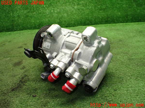 1UPJ-9234836025]インプレッサ(GU7)エアコンコンプレッサー 中古_2