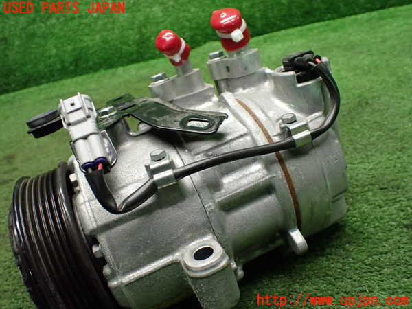 1UPJ-9234836025]インプレッサ(GU7)エアコンコンプレッサー 中古_4