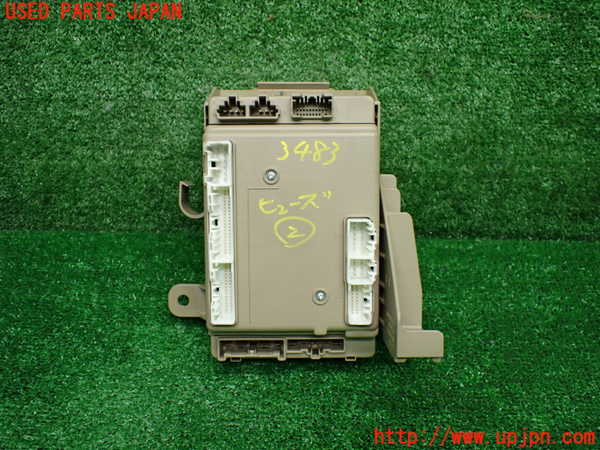 1UPJ-9234836742]インプレッサ(GU7)ヒューズボックス2 中古_2