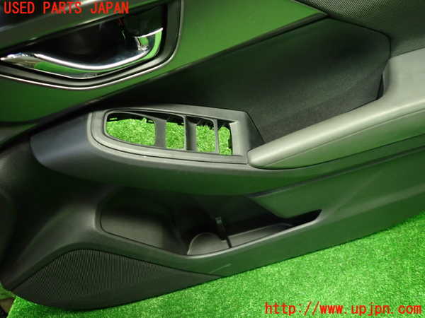 1UPJ-9234831234]インプレッサ(GU7)右前ドア内張り 中古_2
