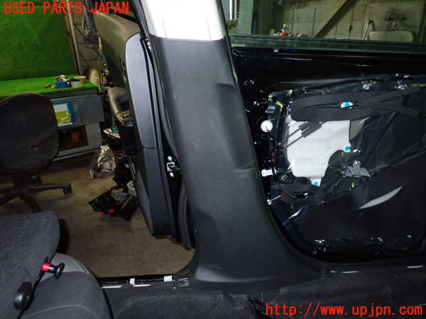 1UPJ-9234837670]インプレッサ(GU7)左センターピラートリム 中古_3