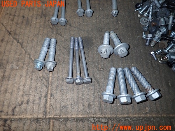 3UPJ=9234840720]BMW X3(WX35 F25)ネジ・ナット・ステー類 セット ジャンク_3