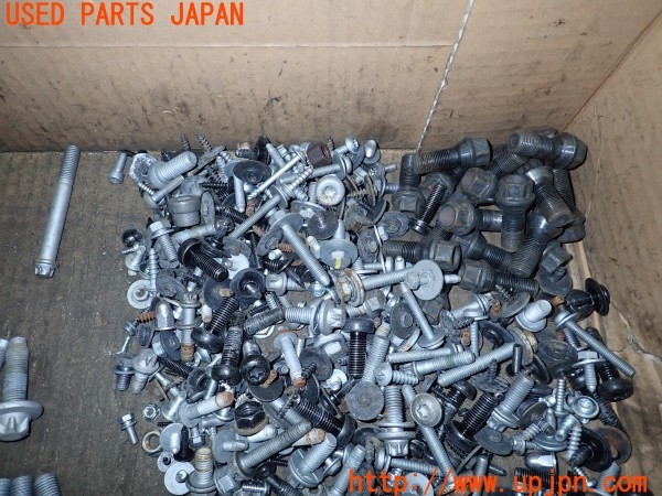 3UPJ=9234840720]BMW X3(WX35 F25)ネジ・ナット・ステー類 セット ジャンク_4