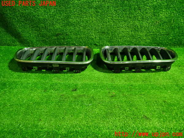 1UPJ-9234841050]BMW X3 F25(WX35)ラジエターグリル 中古_2