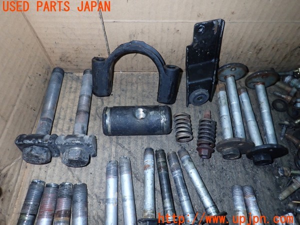 3UPJ=9234850720]ランドクルーザー100 VXリミテッド Gセレクション(HDJ101K)前期 ネジ・ナット・ステー類 セット ジャンク_2